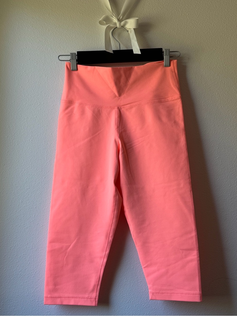 TNA Coral Pink Cropped Athletic Leggings